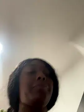 Snapshot of zaracollins01 chatting on September 30, 8:15 pm zaracollins01 online show from September 30, 8:15 pm