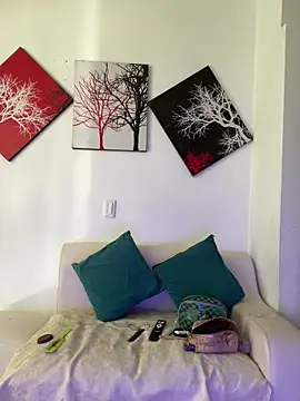 Snapshot of zaracollins01 chatting on November 12, 1:48 pm zaracollins01 online show from November 12, 1:48 pm