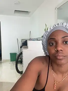 Snapshot of zaracollins01 chatting on November 7, 1:26 pm zaracollins01 online show from November 7, 1:26 pm