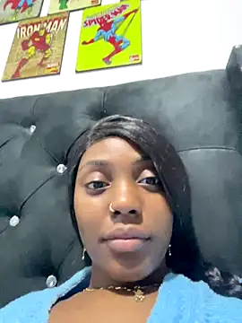 Snapshot of zaracollins01 chatting on October 25, 12:39 pm zaracollins01 online show from October 25, 12:39 pm