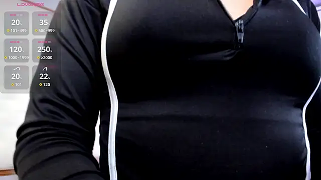 Manelyk evanss  online show from October 10, 9:21 am