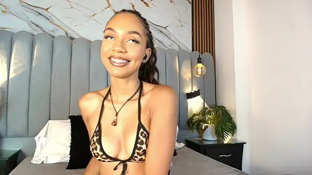 aylacallowey online show from July 21, 7:04 pm