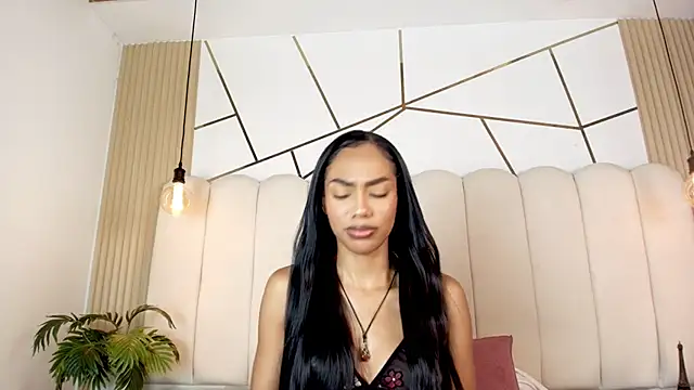 aylacallowey online show from February 6, 6:59 pm