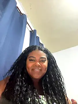 Snapshot of LunaSthena chatting on October 18, 1:51 am LunaSthena online show from October 18, 1:51 am