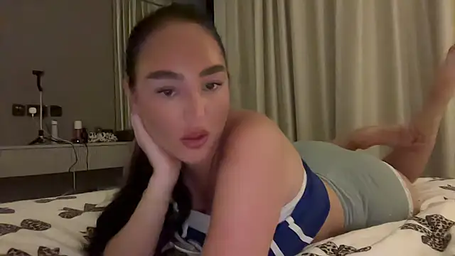 Snapshot of SofiaAlvarezX chatting on October 22, 6:40 pm SofiaAlvarezX online show from October 22, 6:40 pm