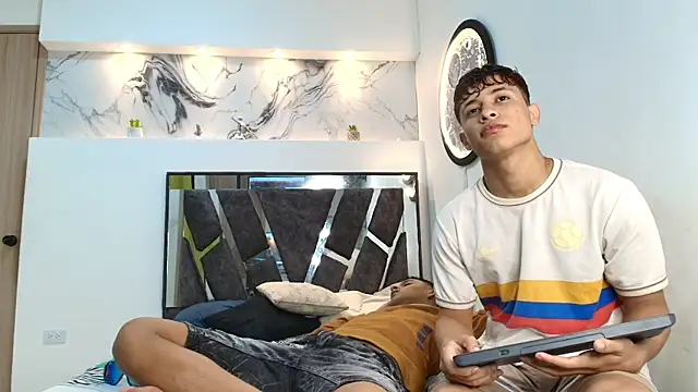 GRETTY BOYS online show from October 20, 7:09 am