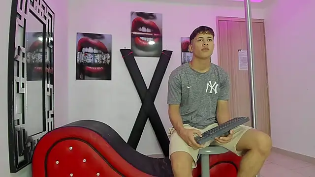 GRETTY BOYS online show from November 7, 7:13 am