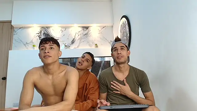 Snapshot of GRETTY_BOYS chatting on September 10, 1:26 am GRETTY BOYS online show from September 10, 1:26 am