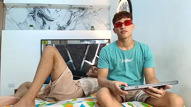 Snapshot of GRETTY_BOYS chatting on October 10, 7:20 am GRETTY BOYS online show from October 10, 7:20 am