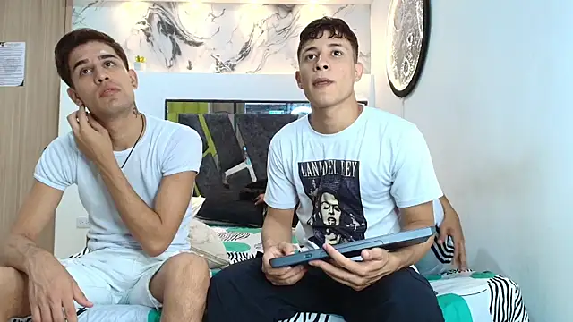 Snapshot of GRETTY_BOYS chatting on September 13, 1:27 am GRETTY BOYS online show from September 13, 1:27 am