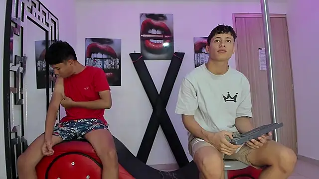 GRETTY BOYS online show from November 18, 7:22 am