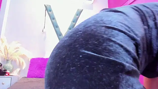 AtheneaBrownn online show from February 28, 7:24 pm