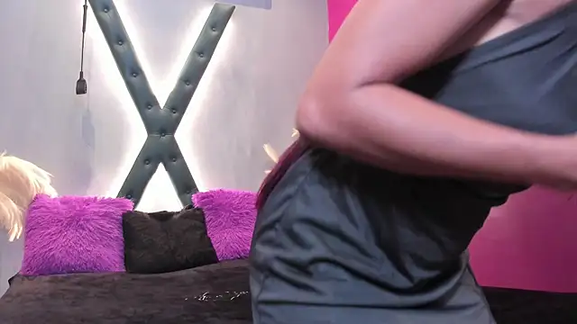 AtheneaBrownn online show from April 2, 7:20 pm