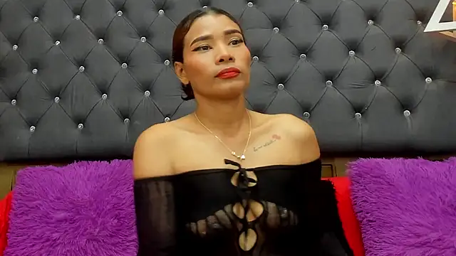 AtheneaBrownn online show from December 17, 8:14 pm