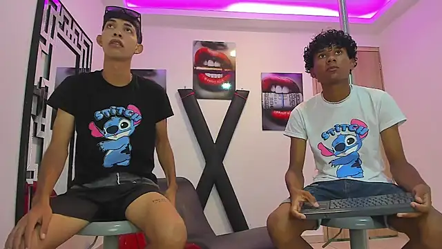Snapshot of LONDON_BOYS1 chatting on September 9, 7:18 am LONDON BOYS1 online show from September 9, 7:18 am