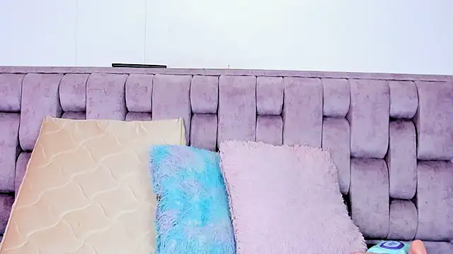 Alexa-Hunter online show from March 15, 9:44 pm