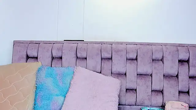 Alexa-Hunter online show from April 14, 10:04 pm