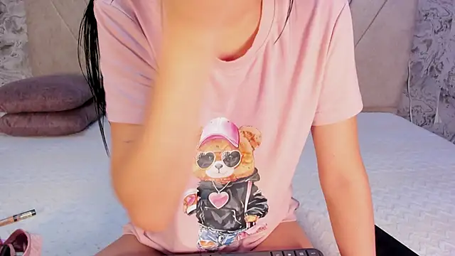 violet 77711 online show from October 21, 11:09 am