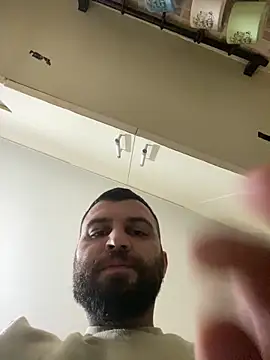 banuemre28 online show from February 2, 7:13 pm