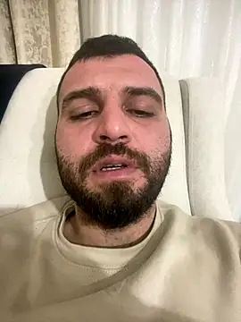 banuemre28 online show from December 20, 11:18 pm