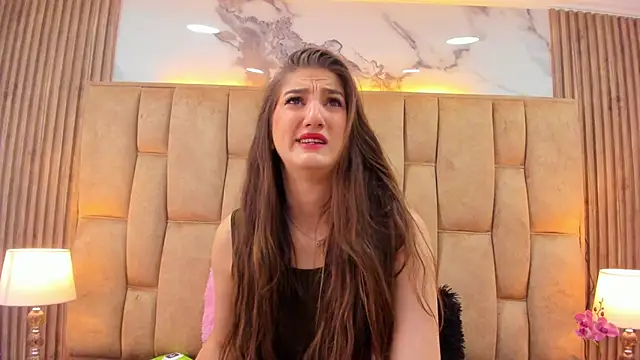 Dafne castro  online show from May 22, 7:34 pm