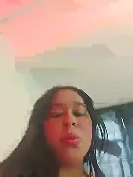 Alii son online show from May 15, 9:46 pm
