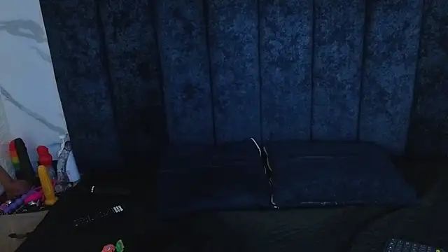 yunkeyc online show from February 18, 12:30 am