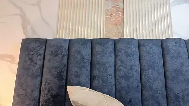 yunkeyc online show from November 23, 2:38 pm