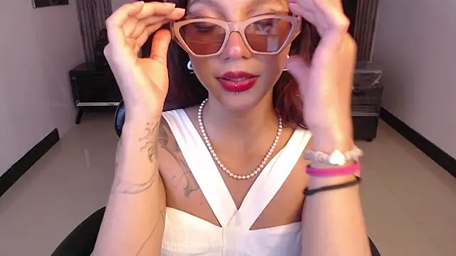 Snapshot of Lyynn_ch chatting on September 11, 10:21 pm Lyynn ch online show from September 11, 10:21 pm