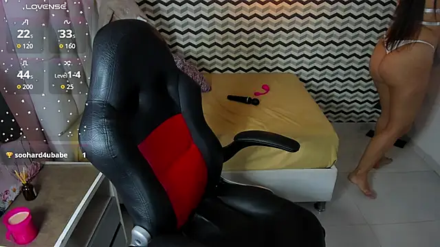 Snapshot of ladymercury1 chatting on February 20, 12:29 pm ladymercury1 online show from February 20, 12:29 pm