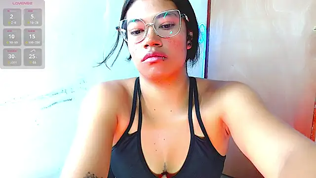 Dulce2415 online show from October 1, 2:54 pm