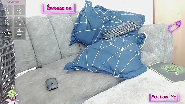 Dulce2415 online show from March 5, 1:35 am