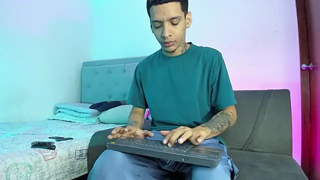 twinkDuohot online show from April 7, 10:11 pm