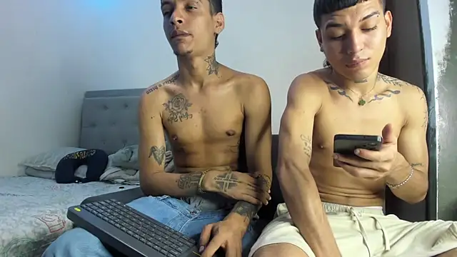 twinkDuohot online show from April 9, 5:53 am