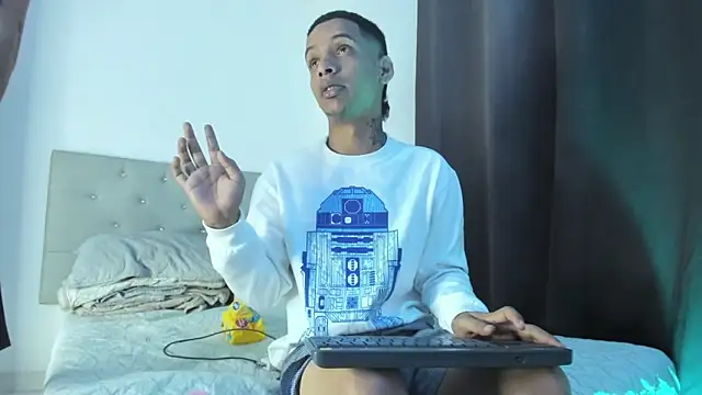 twinkDuohot online show from February 5, 8:10 am