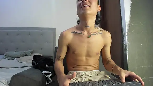 twinkDuohot online show from April 9, 8:04 pm