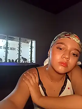 Snapshot of tony_and_katy chatting on January 6, 12:31 pm tony and katy online show from January 6, 12:31 pm