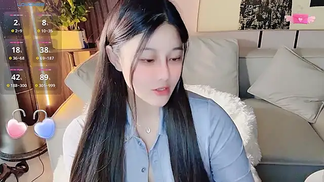 Snapshot of Auu-777 chatting on April 19, 1:17 am Auu-777 online show from April 19, 1:17 am
