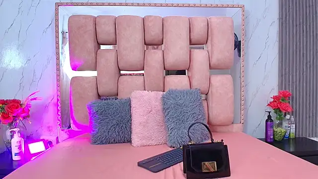 SofiaSommers online show from October 8, 2:18 pm