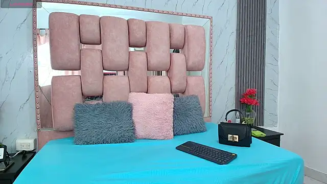 SofiaSommers online show from September 19, 7:18 pm