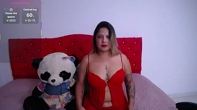 tiana breeze online show from October 28, 3:40 am