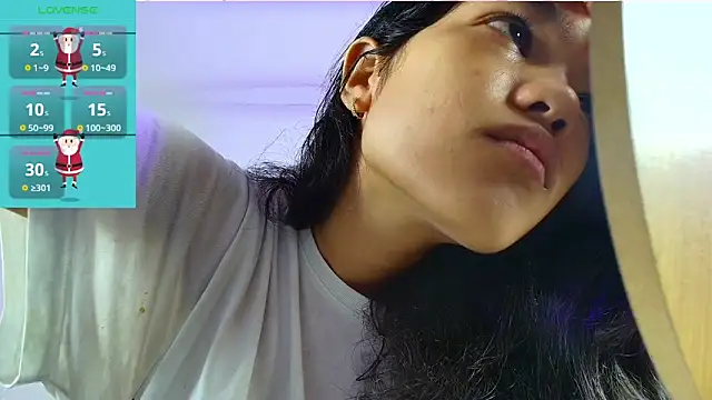 emycarver09 online show from January 16, 11:25 am