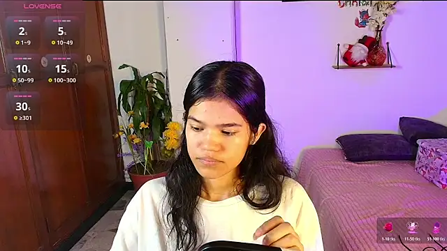 emycarver09 online show from November 25, 11:43 am