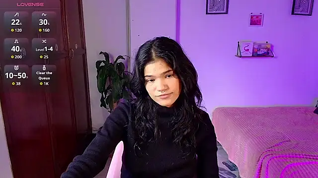 emycarver09 online show from October 25, 12:04 pm