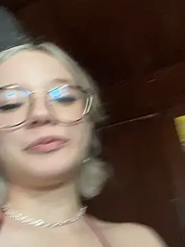 sukubo   online show from February 1, 9:29 am