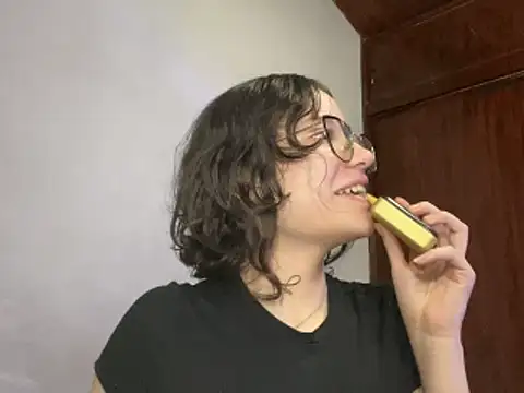 Snapshot of sukubo__ chatting on December 14, 5:13 am sukubo online show from December 14, 5:13 am