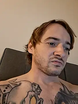 Snapshot of Mr_nightfall chatting on November 4, 3:10 am Mr nightfall online show from November 4, 3:10 am