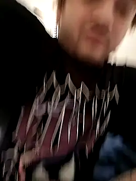 Snapshot of Mr_nightfall chatting on November 18, 1:21 am Mr nightfall online show from November 18, 1:21 am