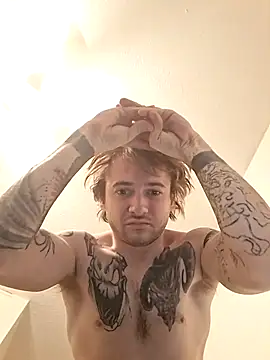 Snapshot of Mr_nightfall chatting on November 15, 1:20 am Mr nightfall online show from November 15, 1:20 am