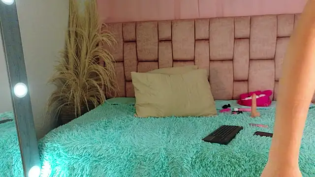 AteneaCox online show from January 6, 10:08 am